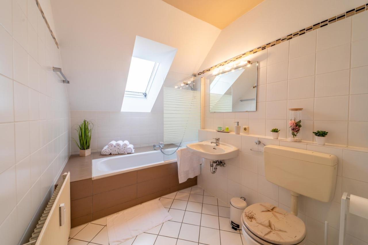 Moderne Dachgeschosswohnung - Parkplatz - Netflix Coburg Ngoại thất bức ảnh