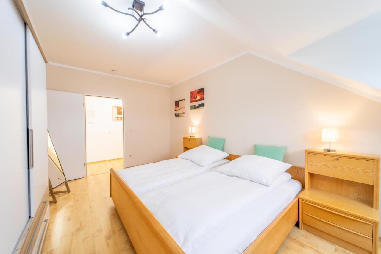 Moderne Dachgeschosswohnung - Parkplatz - Netflix Coburg Ngoại thất bức ảnh