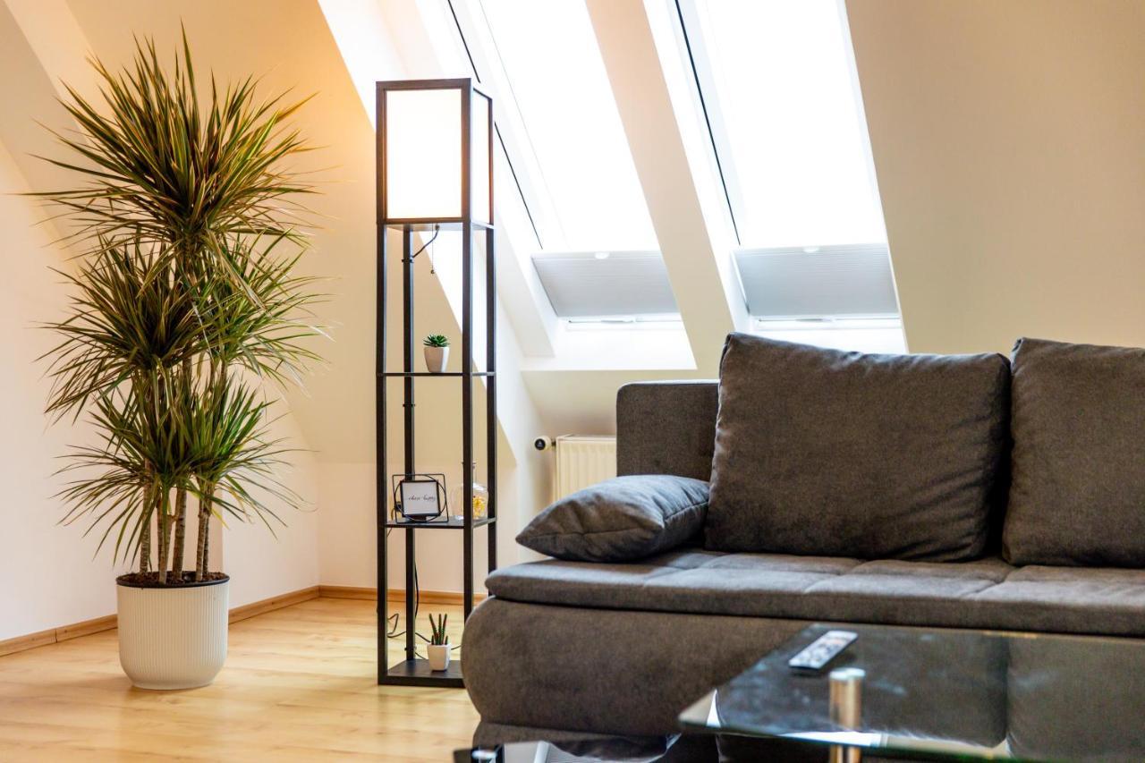 Moderne Dachgeschosswohnung - Parkplatz - Netflix Coburg Ngoại thất bức ảnh